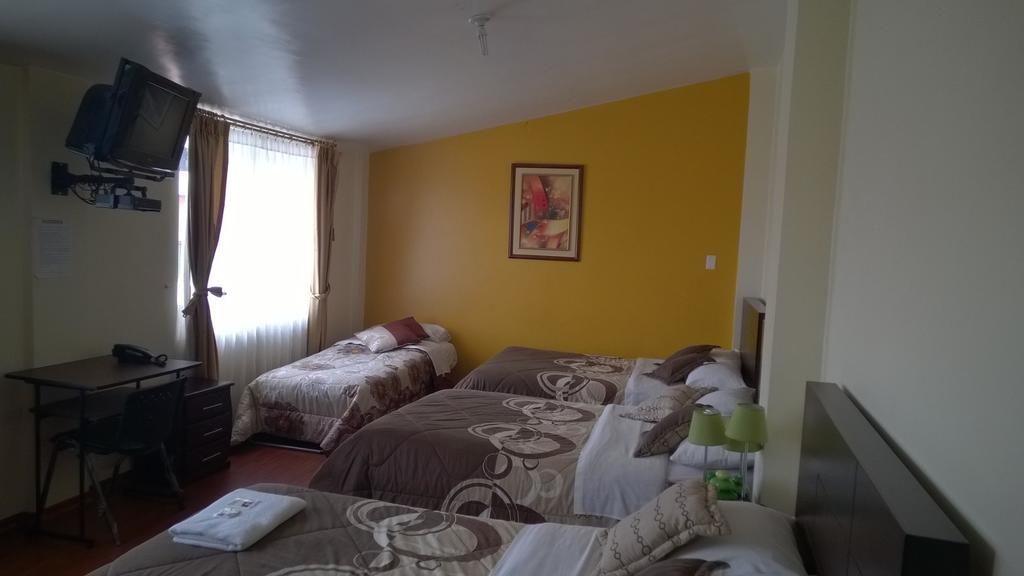 Hostal El Roble Кито Стая снимка