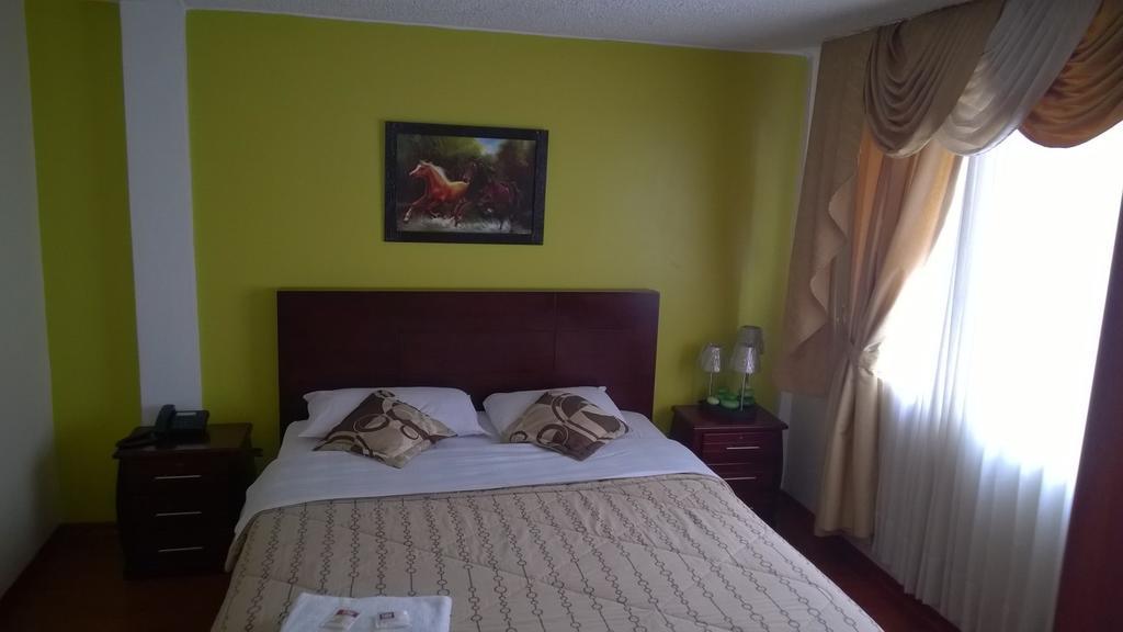 Hostal El Roble Кито Стая снимка